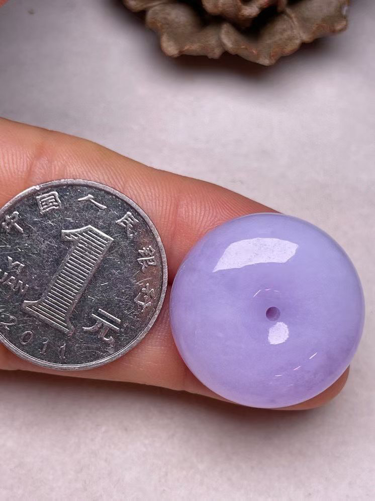 冰糯种紫罗兰【平安扣】吊坠、种水好，玉质细腻 ，卖相好·