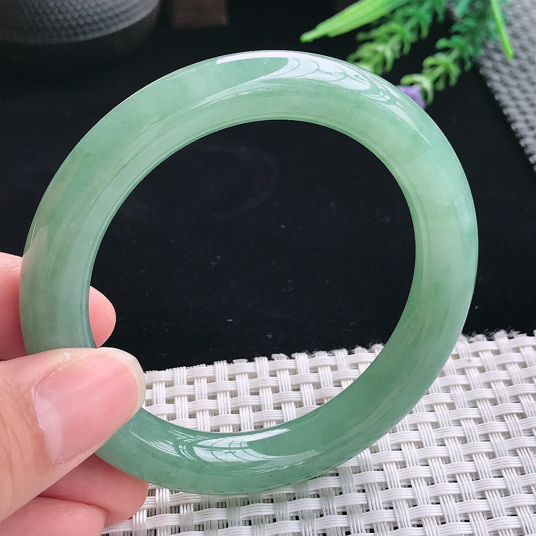实拍A货翡翠57/10.9/10.6老坑冰润起胶满绿圆条手镯翡翠玉镯手环