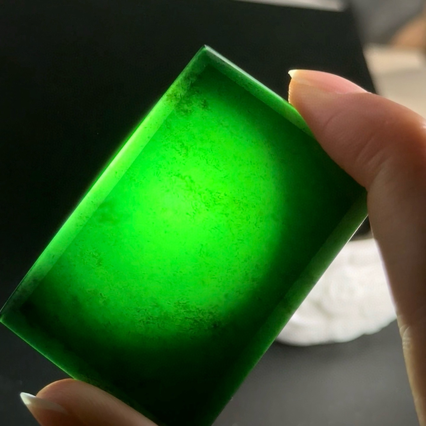 精品墨翠无事牌 种好色正 黑度极好 打灯通透 油性十足  尺寸51.2