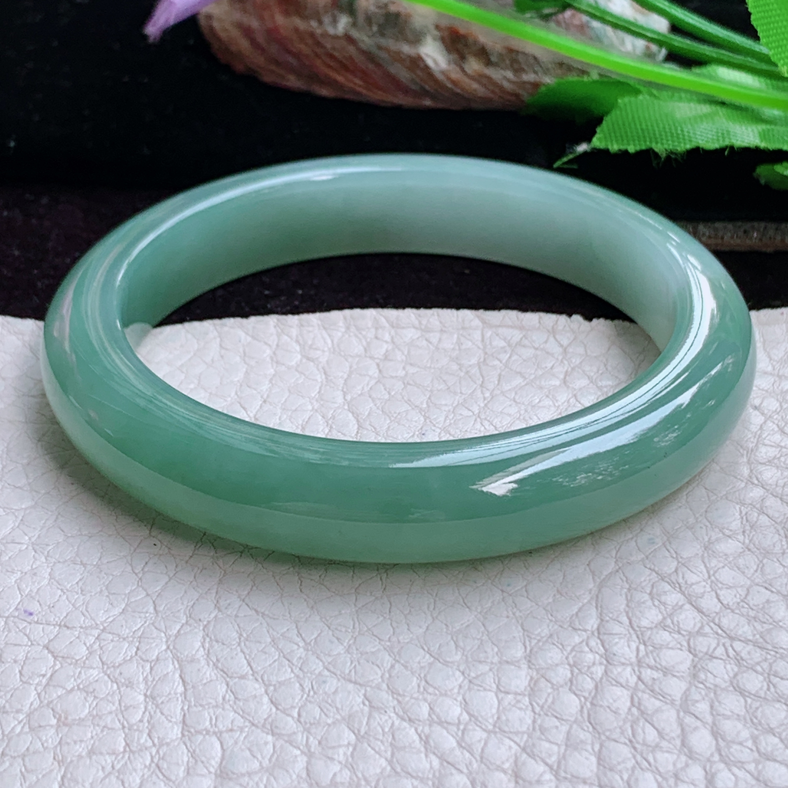 js实拍55*10.8*8.3招财镯 天然缅甸翡翠手镯半山水双彩正圈玉镯子