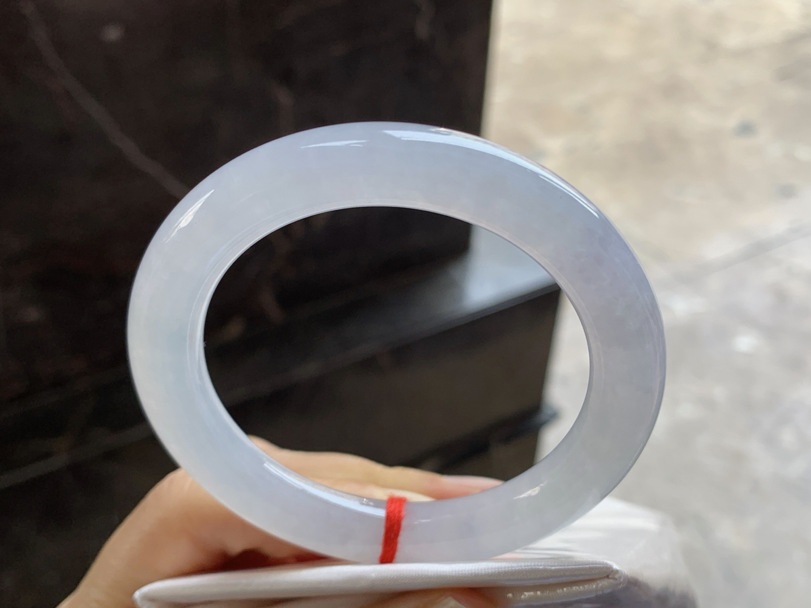 54.5-10.1

冰种淡紫圆条手镯^_^冰透