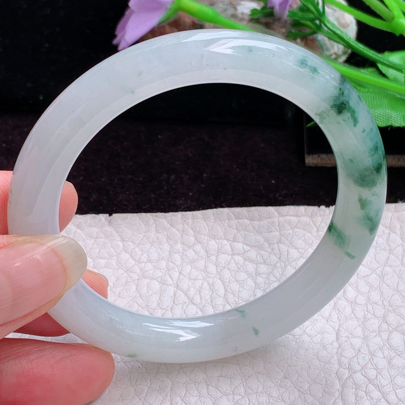 xc小圈口53.3*9招财镯 天然缅甸翡翠手镯冰飘花圆条玉镯子 叮当镯