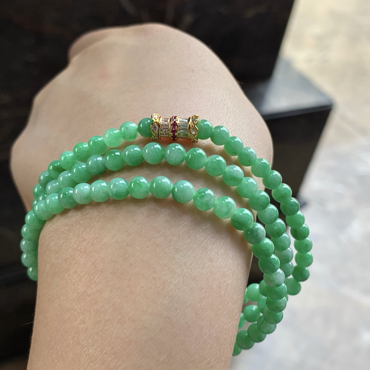 绿色珠链^_^颜色好看