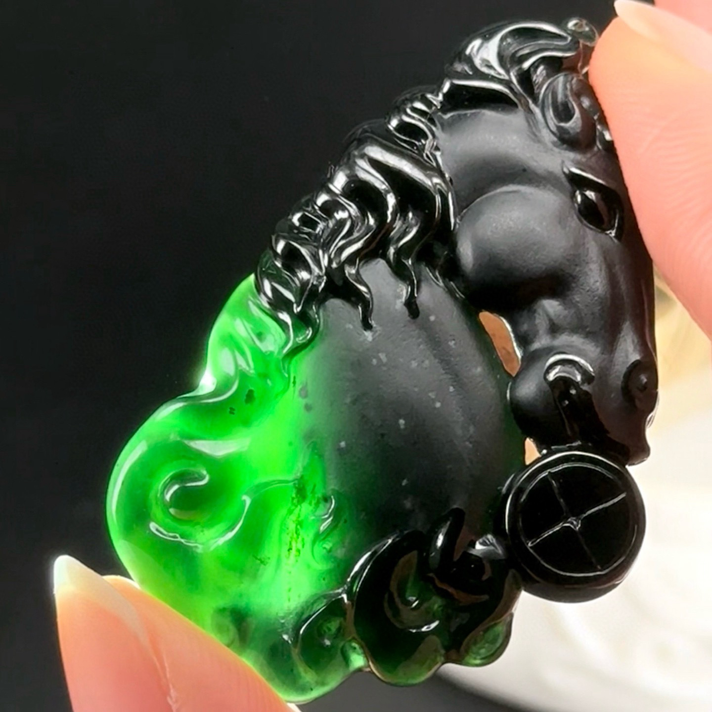 精品墨翠马头吊坠 种好色正 黑度极好 油性十足 性价比超高 尺寸47.3