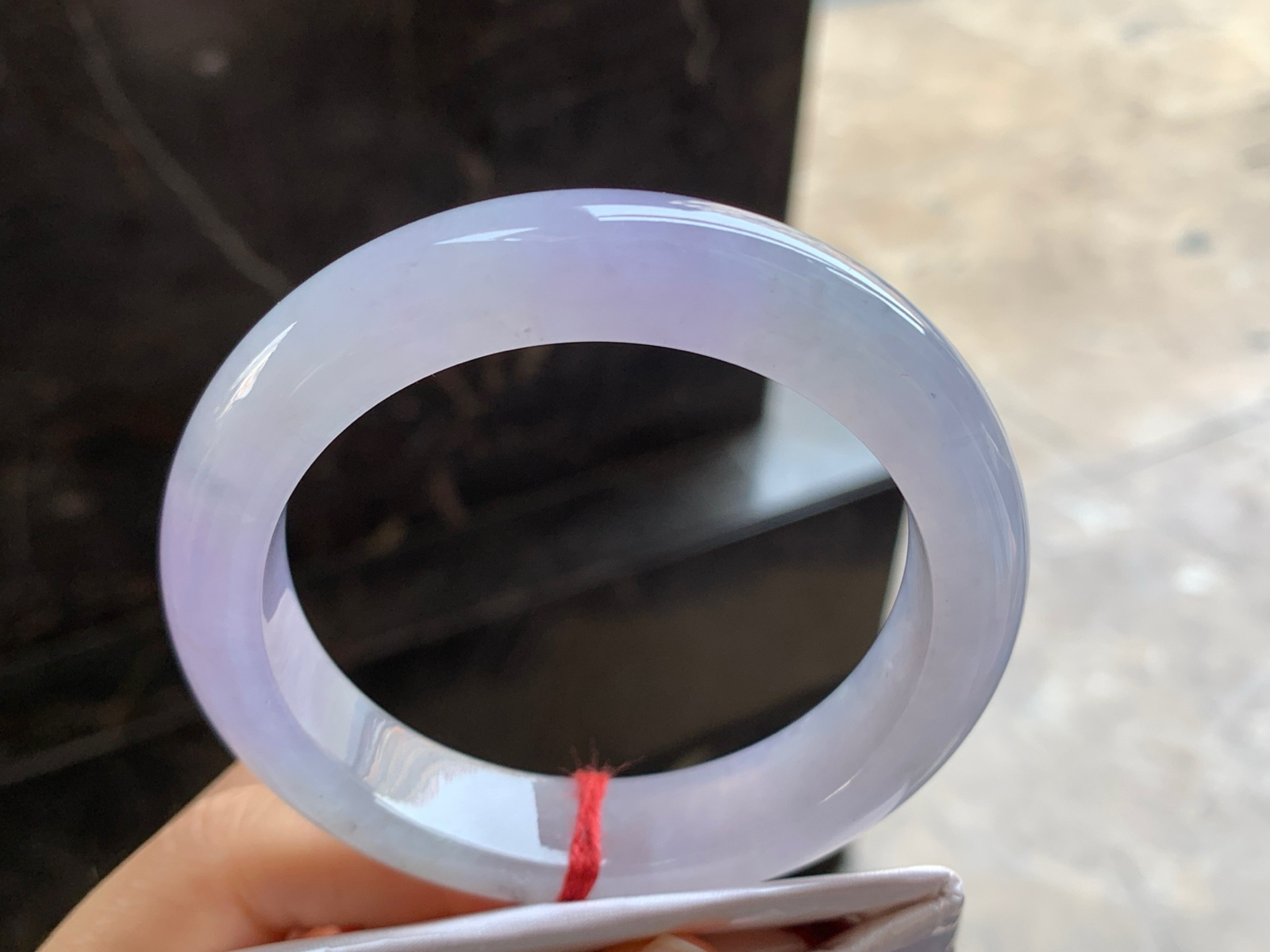 57-12.8-9.3

冰紫手镯^_^水润 鲜艳亮眼