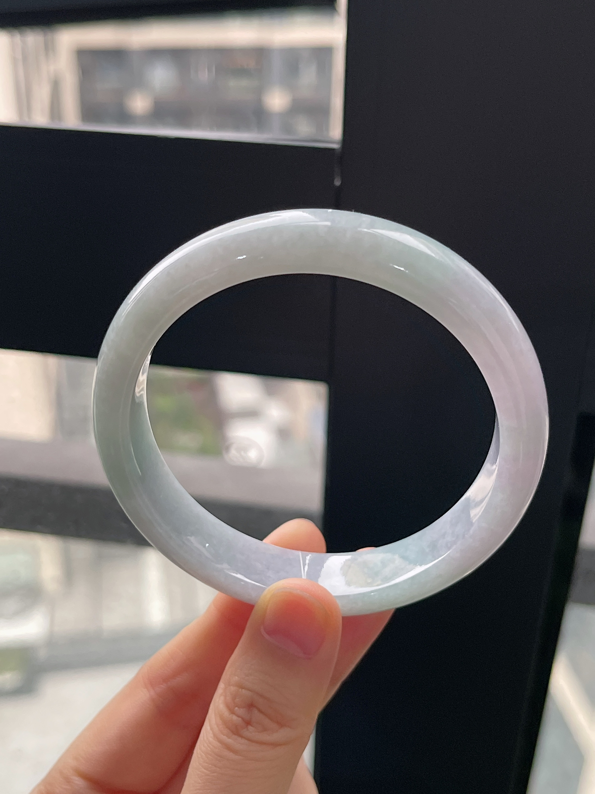 正圈59圈口，翡翠糯化种淡春彩手镯