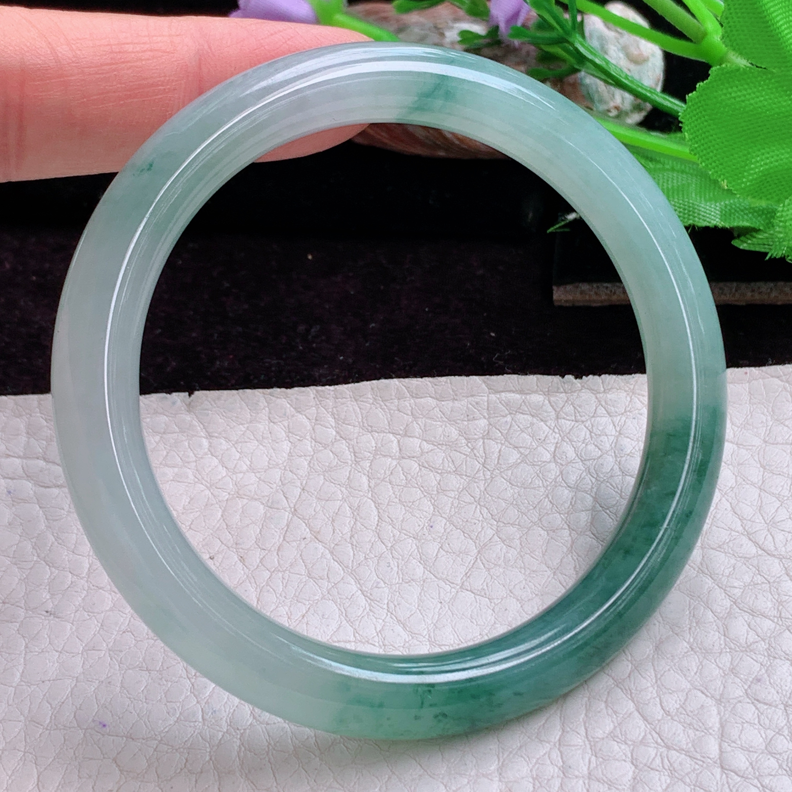 xc实拍57.5*9*8.8美人镯 天然缅甸翡翠手镯冰胶飘花正圈玉镯子 叮当镯