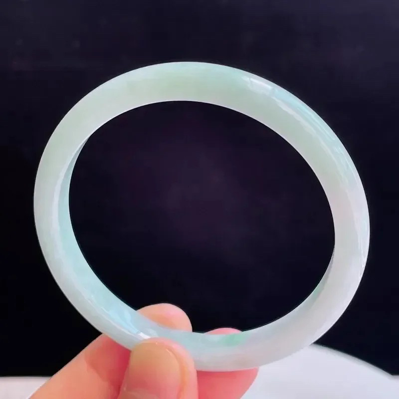 58圈有种有色天然翡翠A货玉手镯好种水浅绿水润手镯 31.15g