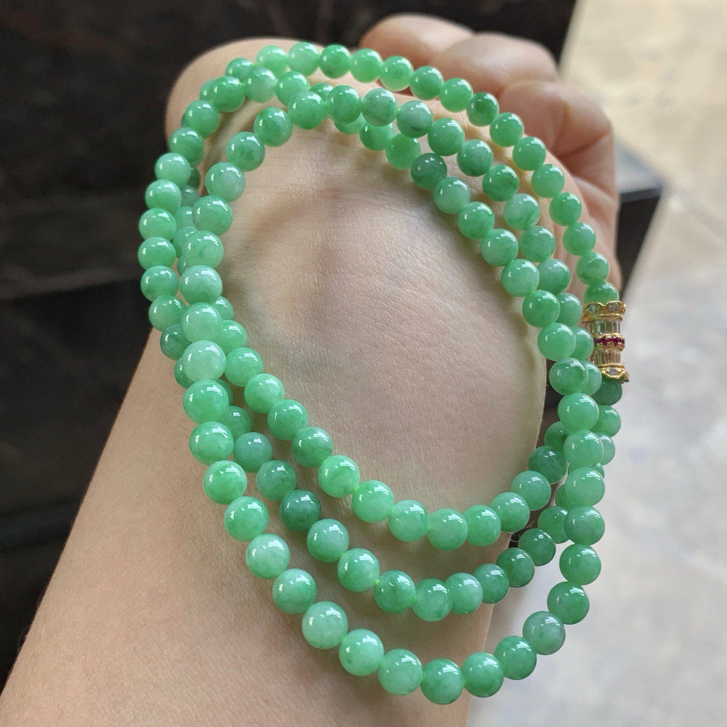 绿色珠链^_^颜色好看