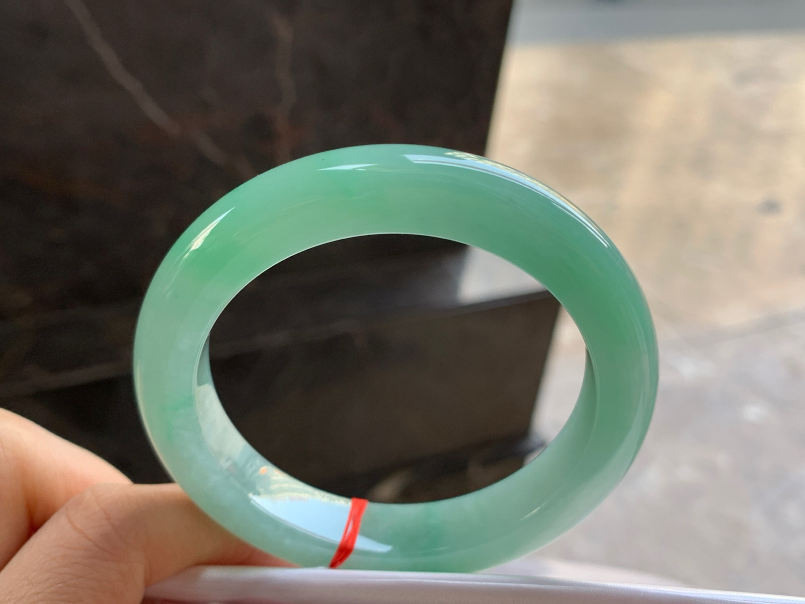 54.5-12.3-9.5

晴绿手镯^_^清新 好看