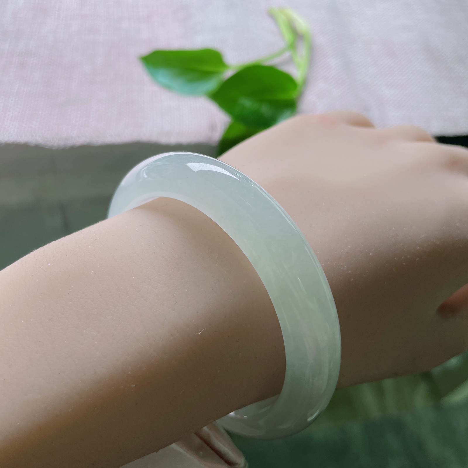 53.8/11.5/8.4，种老水足，细腻无棉感，无纹裂