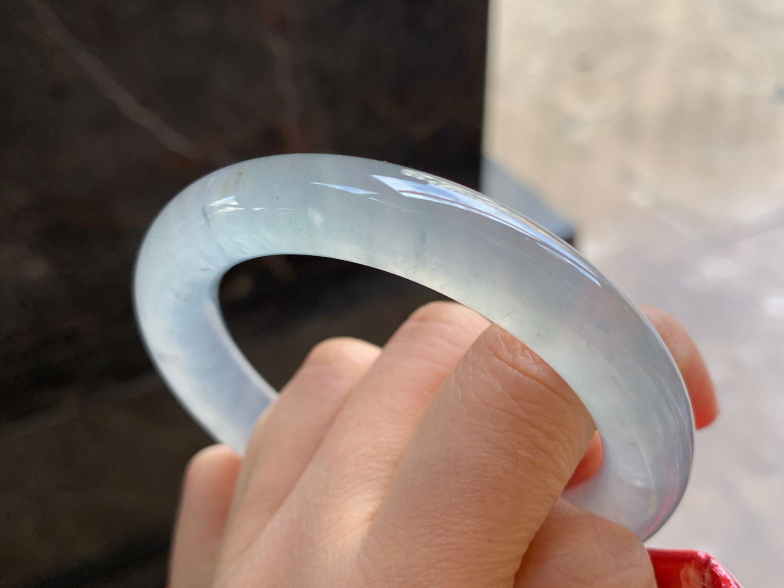 54.5-11.3

高冰圆条手镯^_^透亮 荧光十足