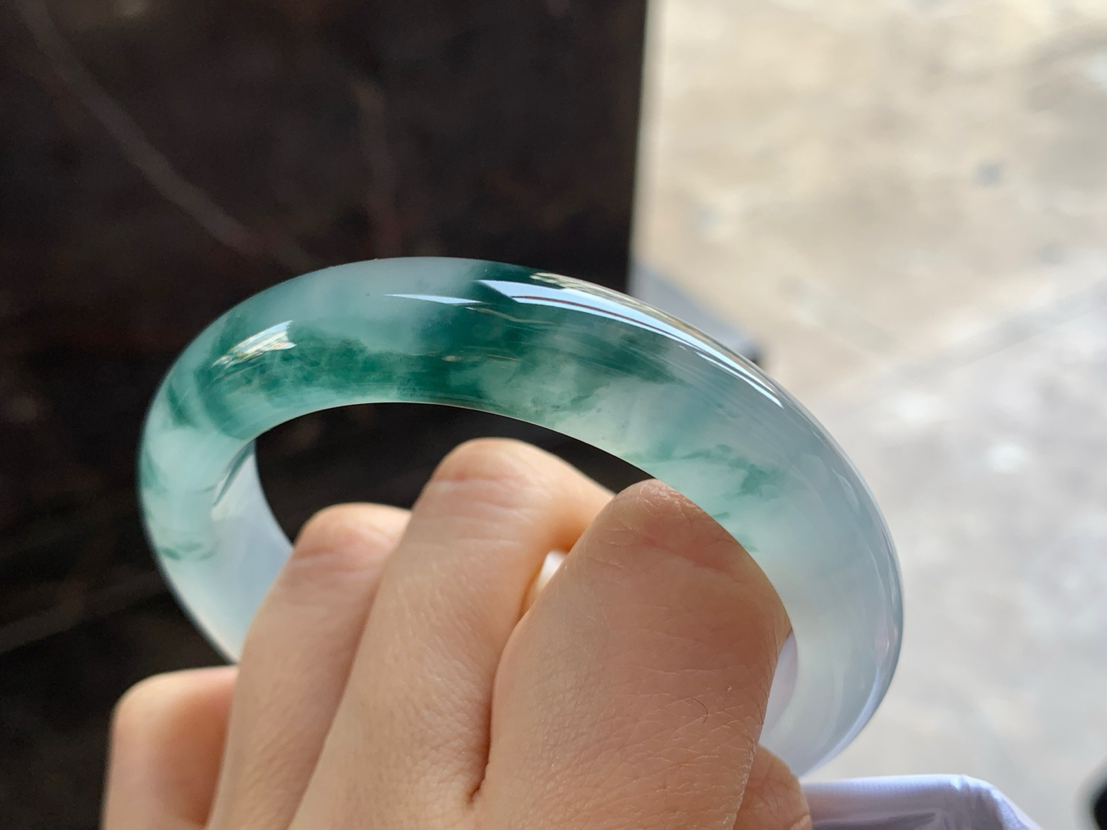 53.5-12-8.3

冰蓝花手镯^_^冰透 飘花浓郁