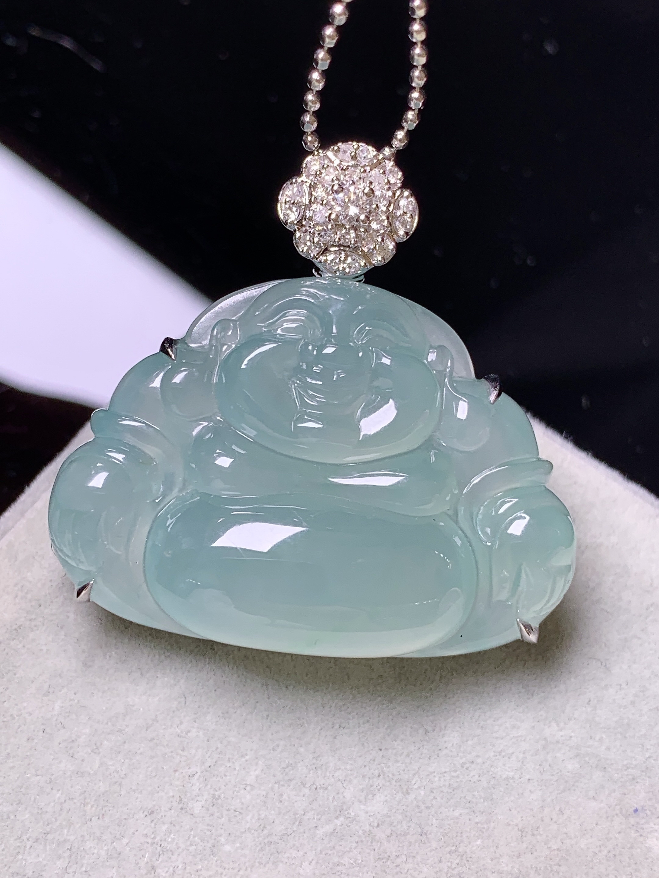 18k金钻镶嵌冰种晴底佛公吊坠 玉质细腻 色泽艳丽清新 水润亮眼 整体尺寸32.3*33.5*10.8b7