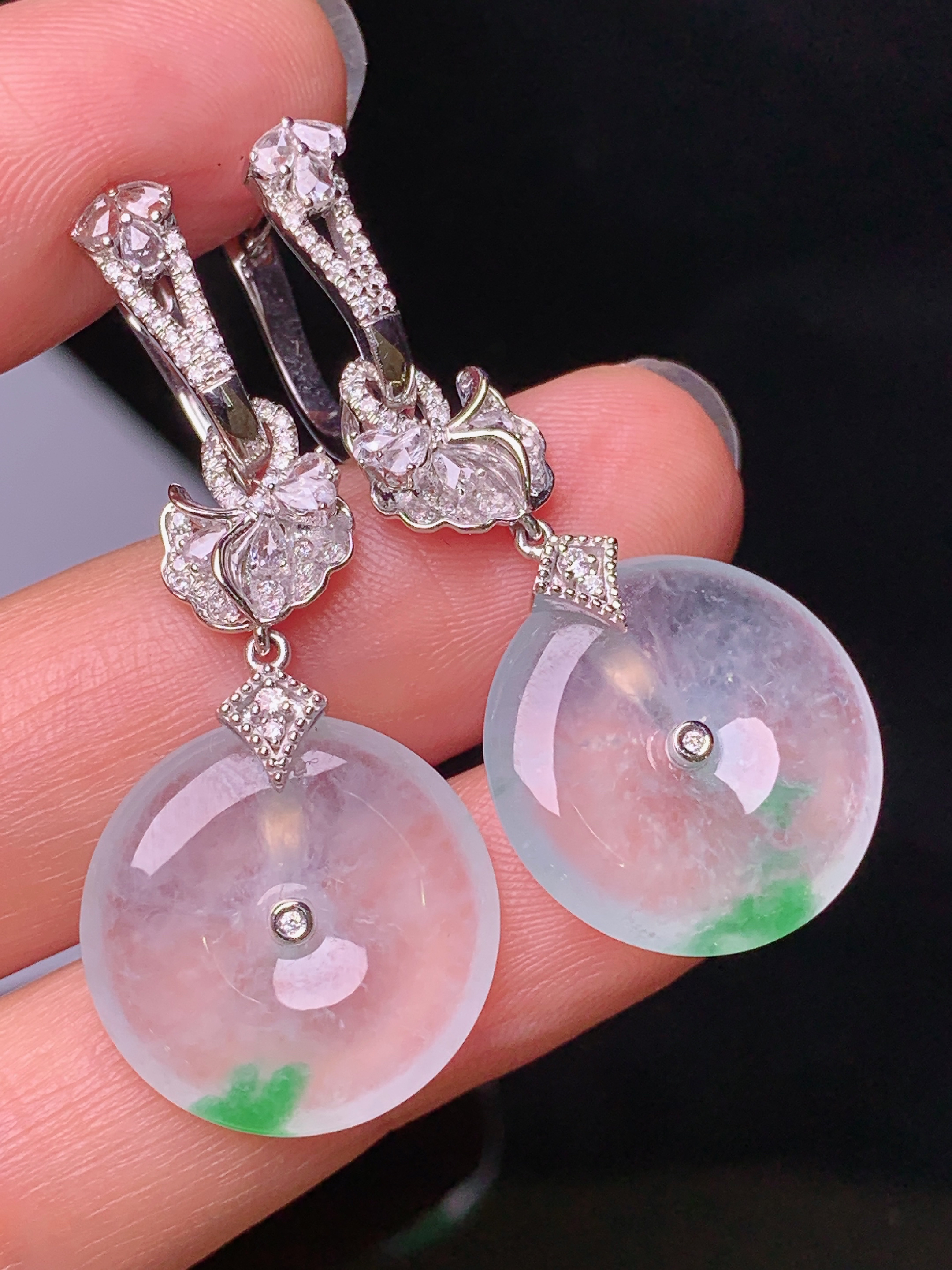 18k金钻镶嵌冰种平安扣耳坠 玉质细腻 色泽艳丽清新 水润亮眼 整体尺寸42*17.6*3.8m5