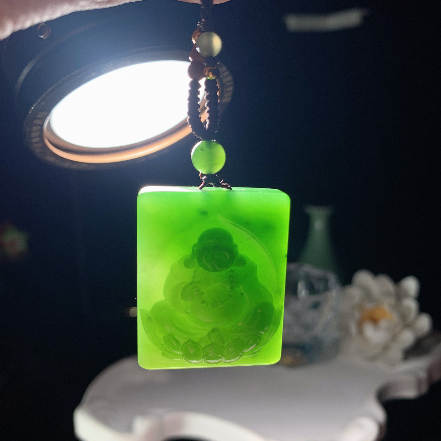 和田玉阳绿俄罗斯碧玉佛引福来挂件 尺寸34/27/10重24克 玉质细腻油润 底色纯净 脂粉好，品质好。lt260325