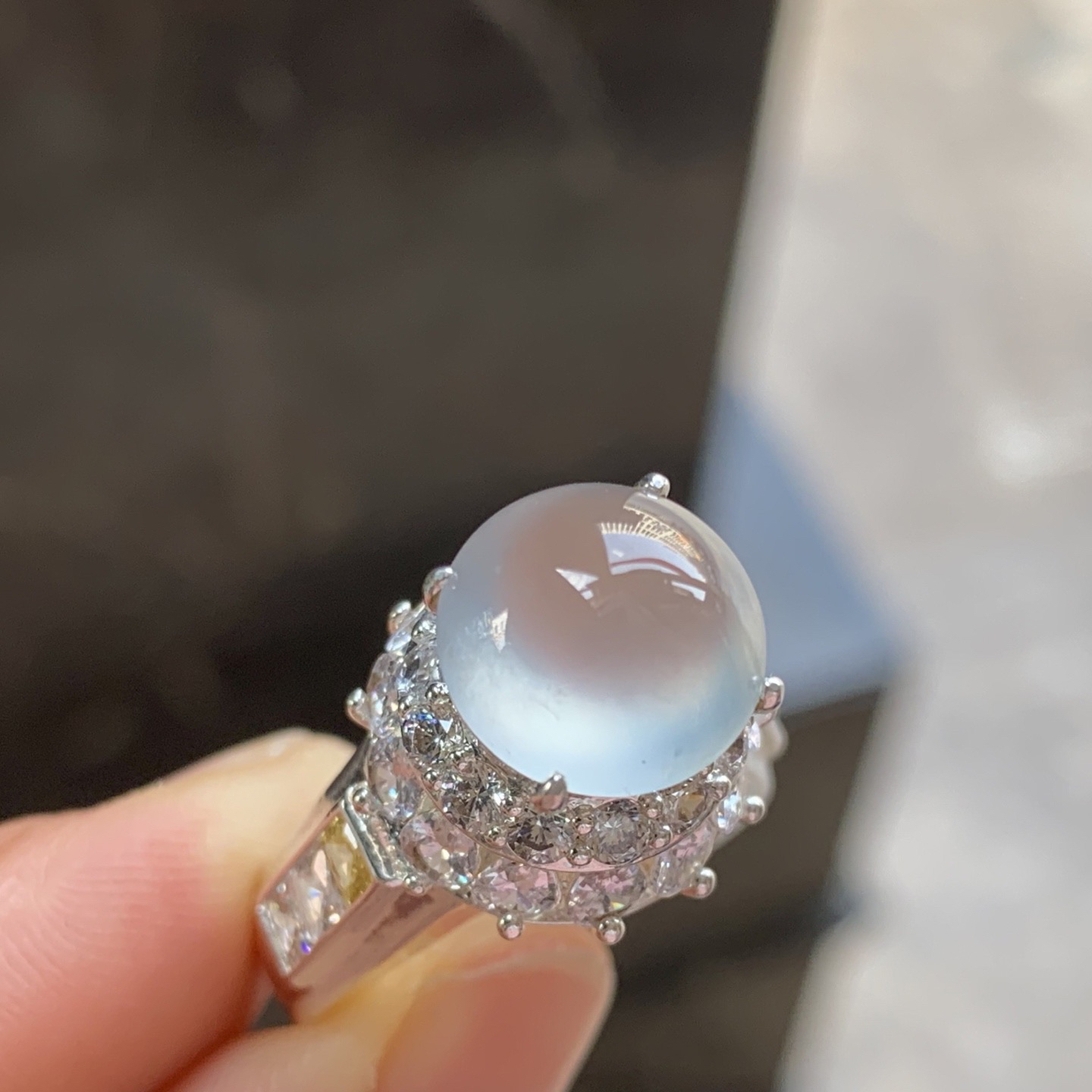 白冰戒面 冰透水润 饱满 铜托