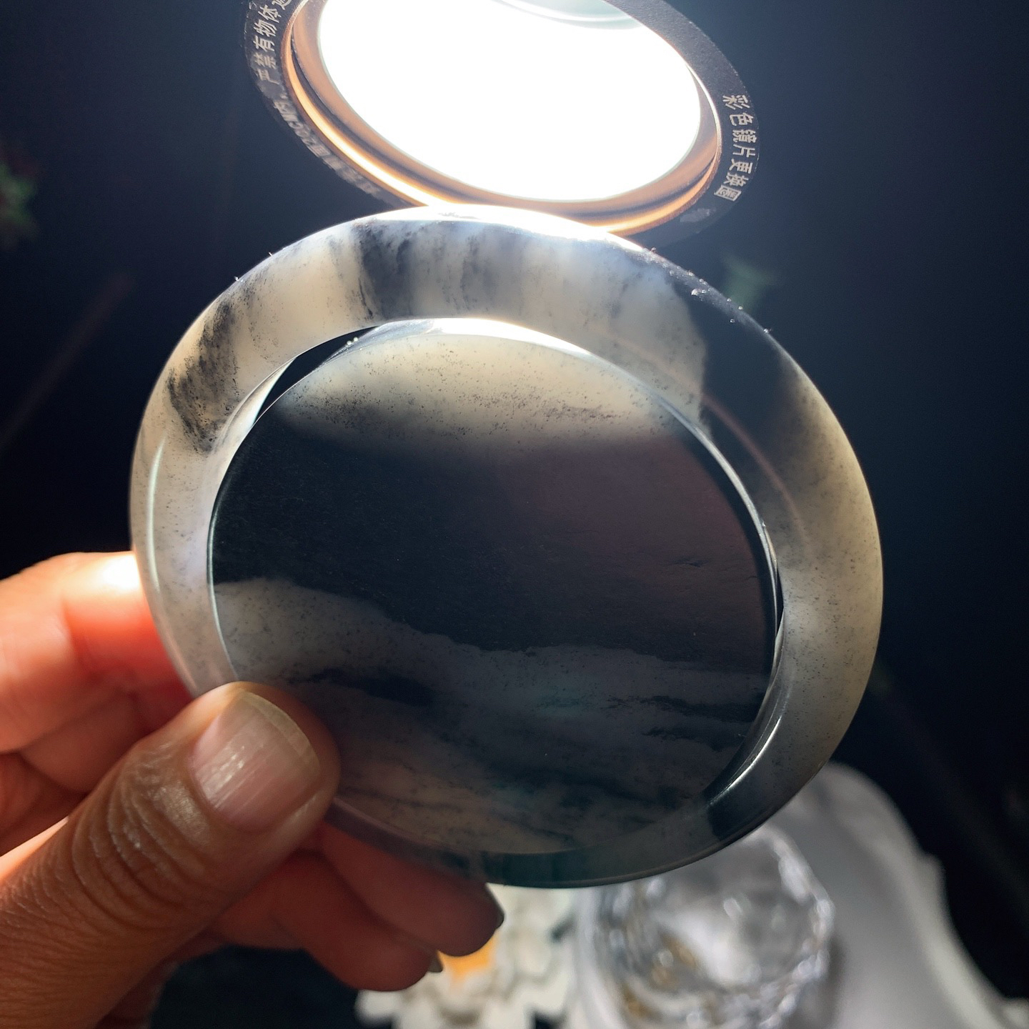 新疆和田玉籽料青花手镯 青花籽料套镯 镯子芯尺寸57/14重109.5克 60圈口条宽13厚9重63克！玉质细腻油润 底色纯净 脂粉好，品质好。lt260325