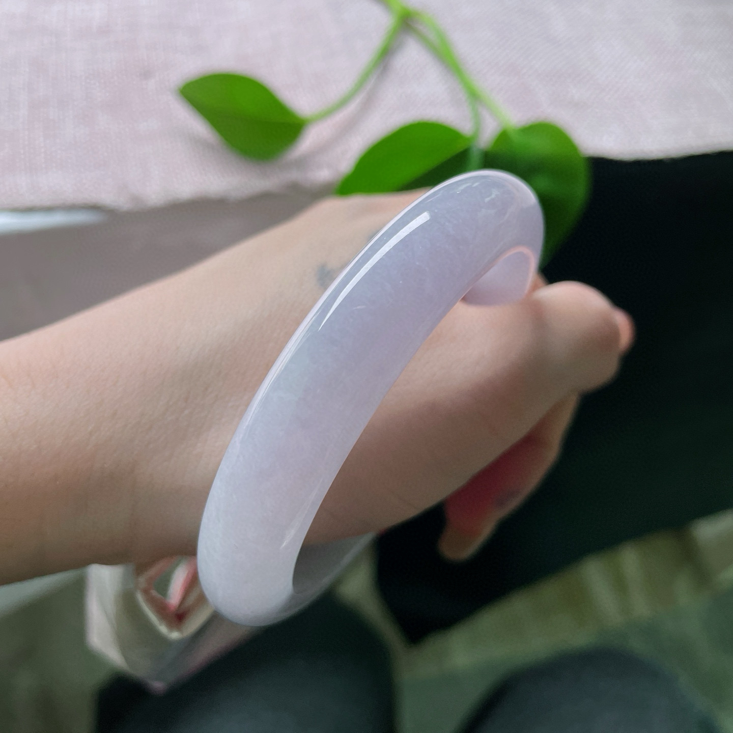 58.6/12.5/8.8紫罗兰正圈，水润细腻，梦幻甜美，优雅永不过时