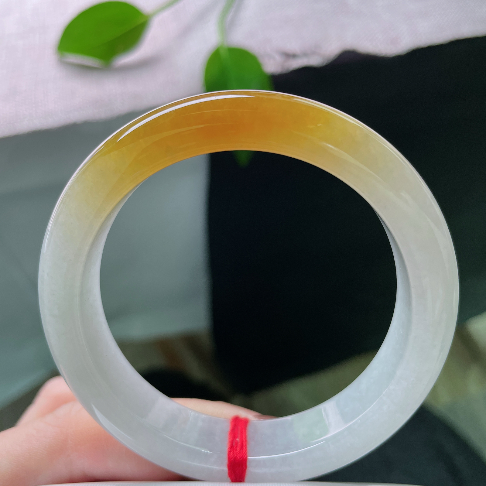 55.3/12.5/8.7，冰黄翡正圈，种老，像日落跌进昭昭星野，人间忽晚，山河已秋