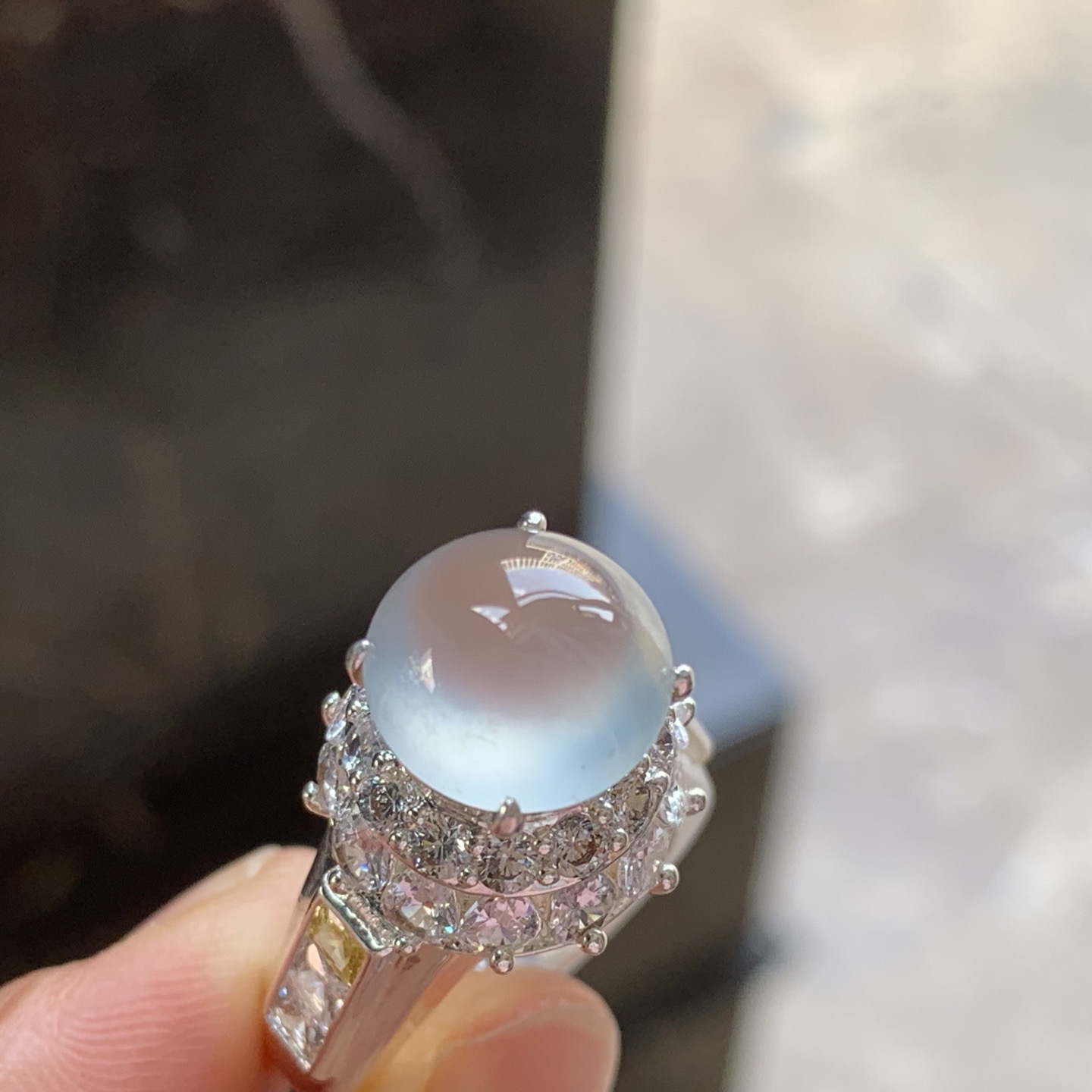 白冰戒面 冰透水润 饱满 铜托