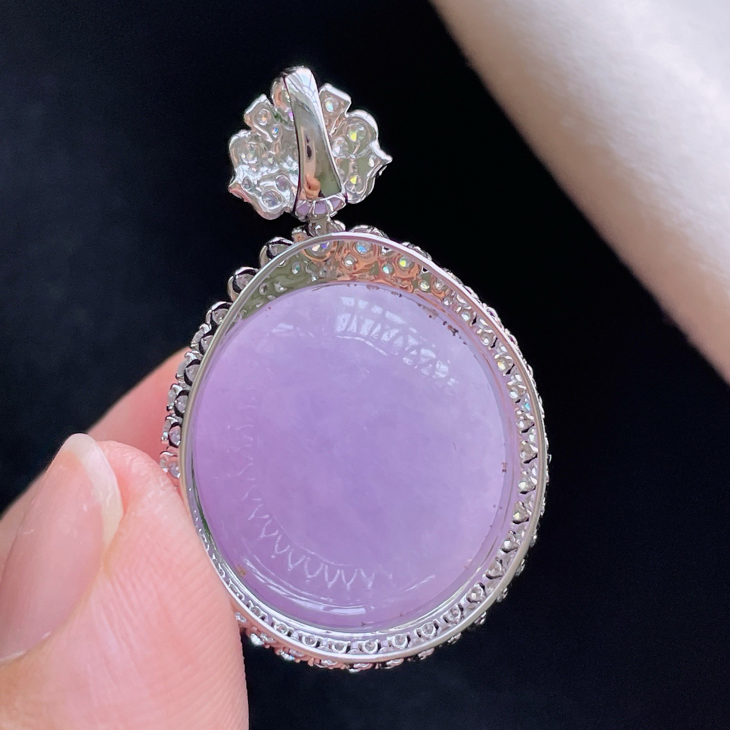 18K 紫罗兰·蛋面吊坠

整33.7-21.6-14.6
裸20.3-18.6-7.8