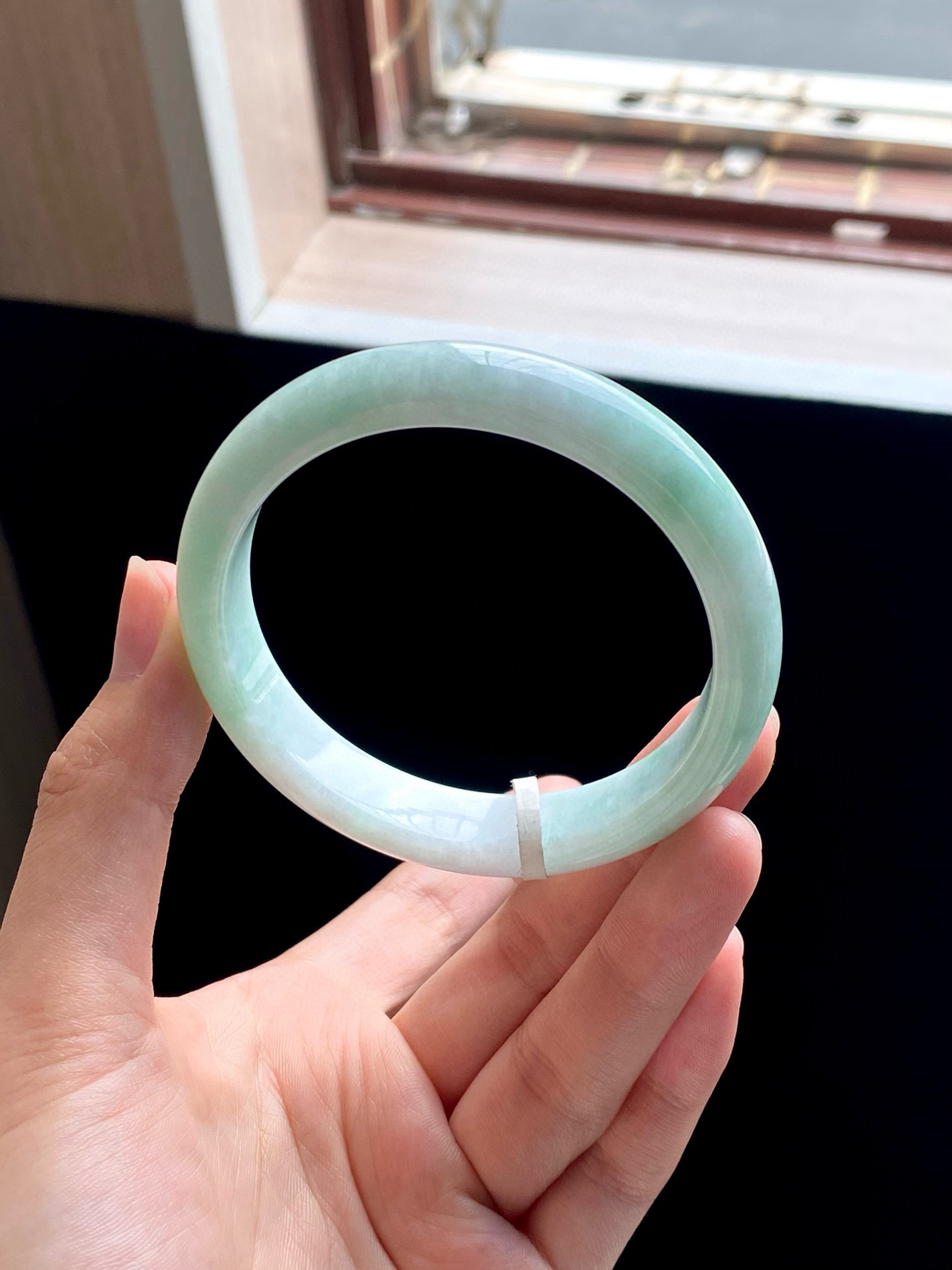 大圈口白底青正圈成品（无纹裂）
HY-8865
⭕️60-12-7.8