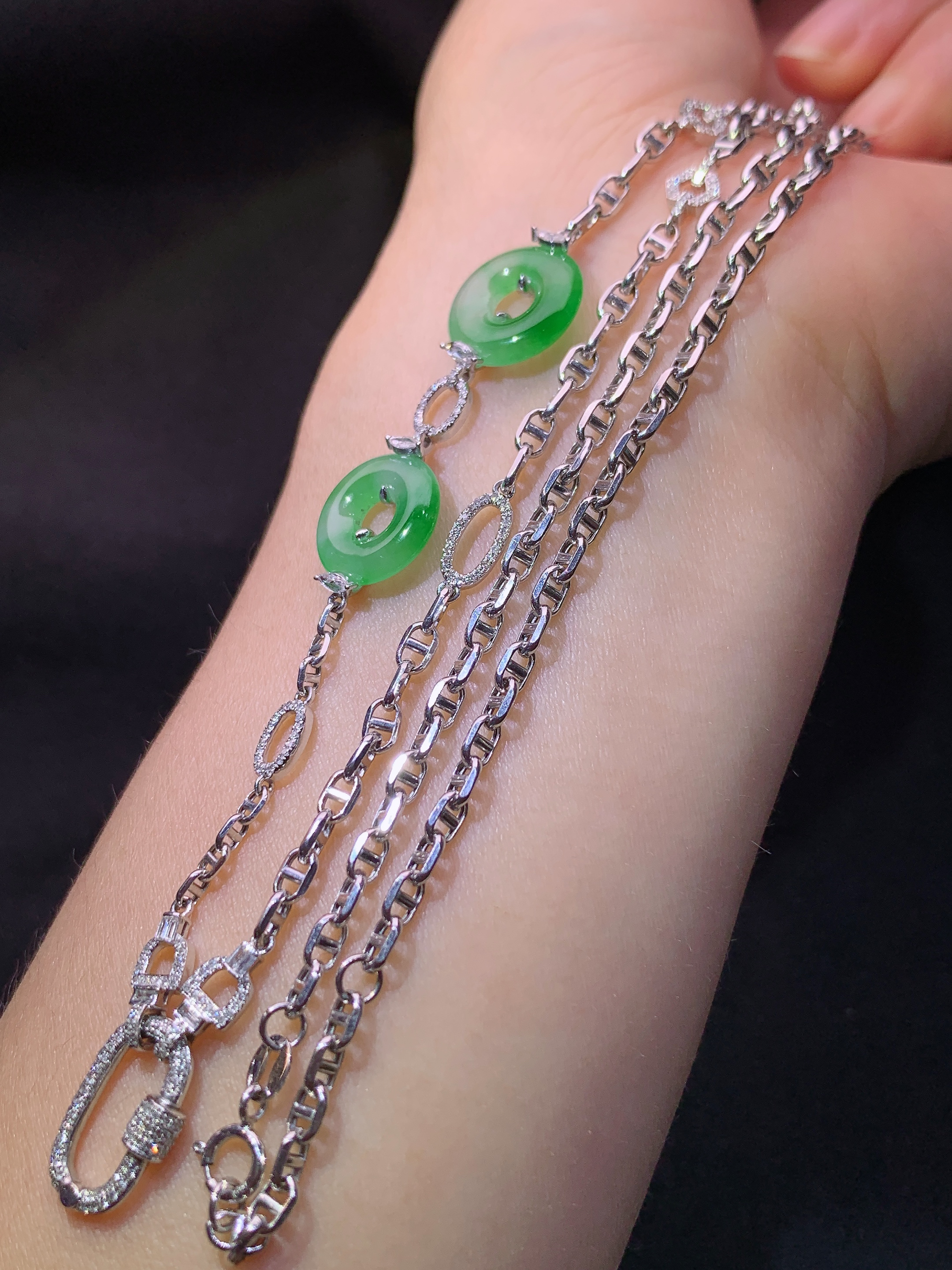 18k金钻镶嵌翠绿平安扣多用项链 玉质细腻 色泽艳丽清新 水润亮眼 裸石尺寸12.3*3j4