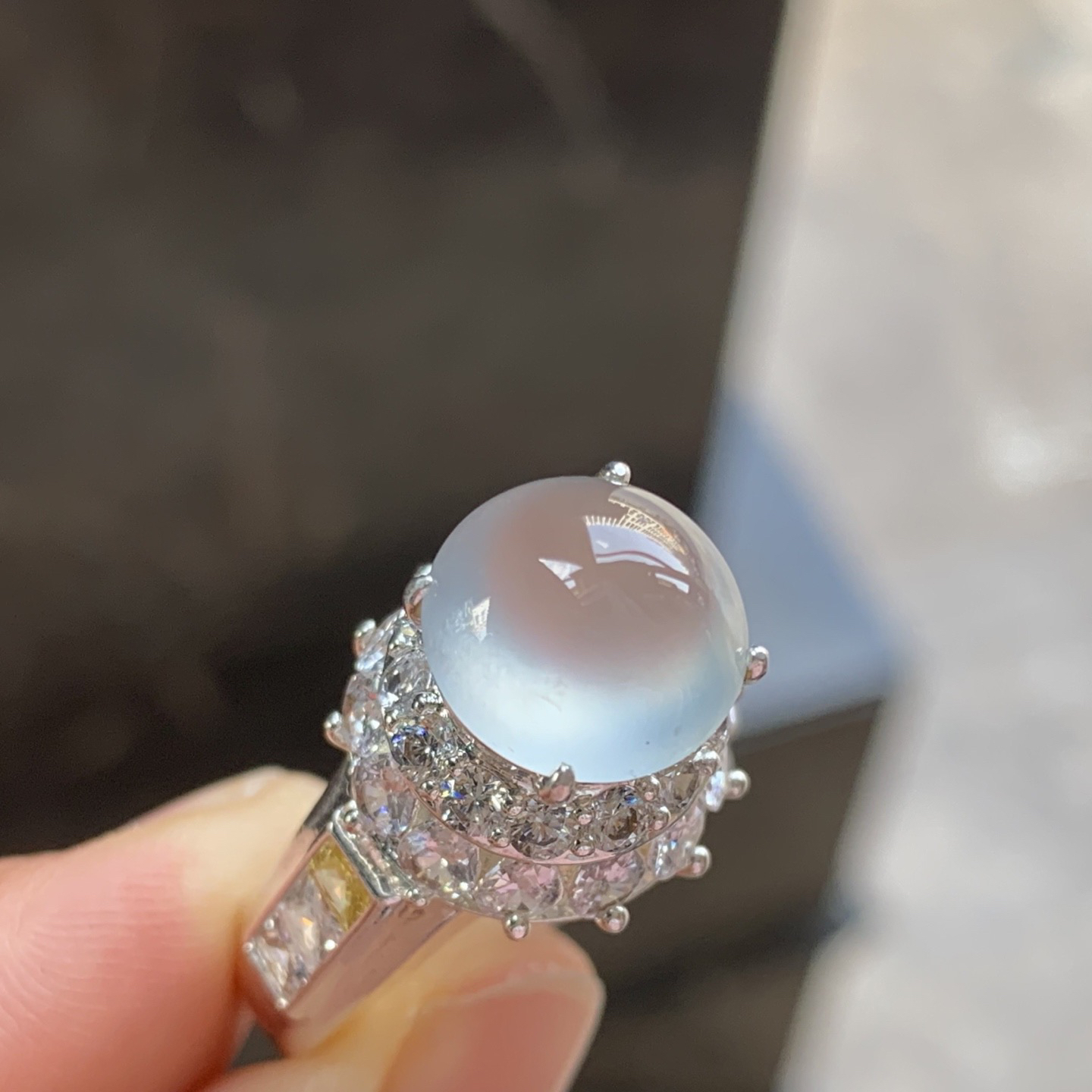 白冰戒面 冰透水润 饱满 铜托