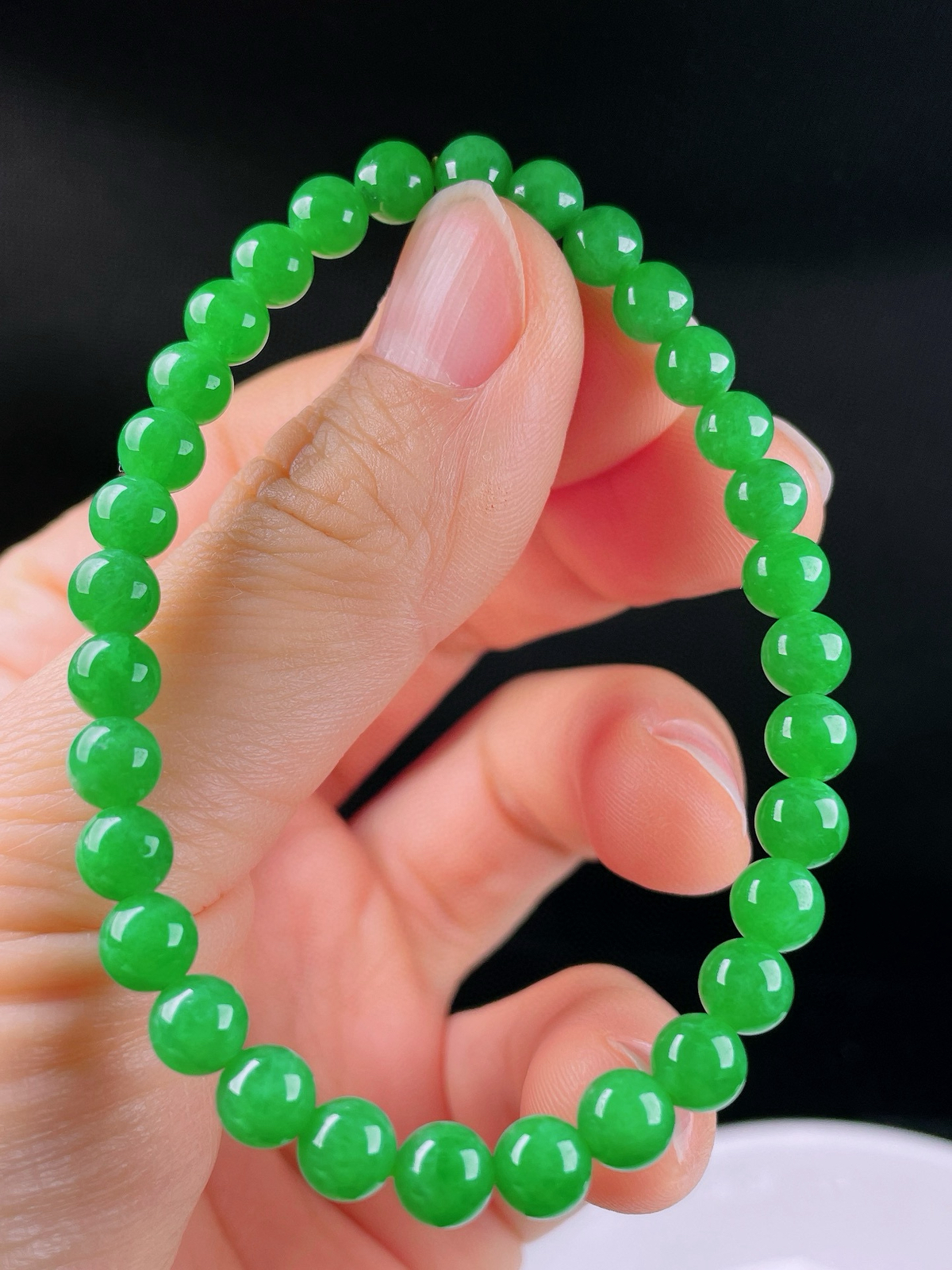 辣绿手串，老种起光，细底通透，尺寸：6.2mm