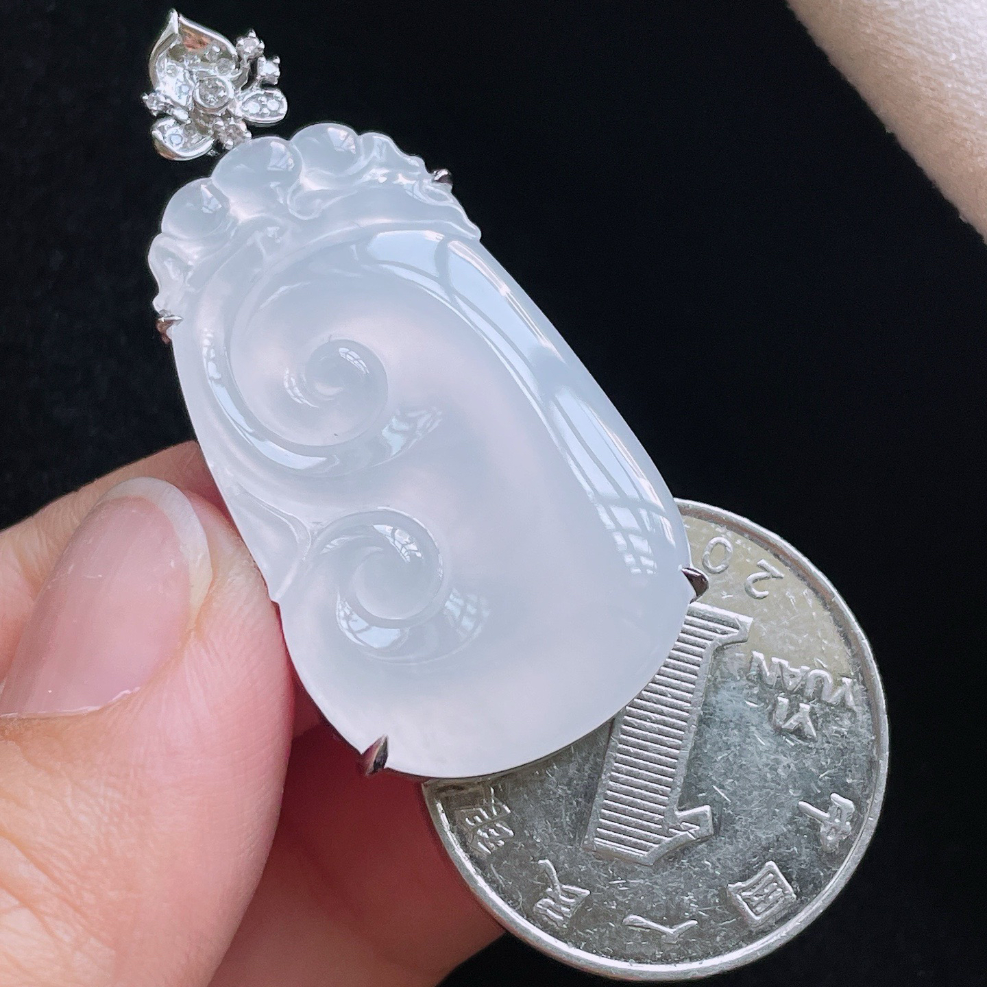 18K 冰种·如意

裸34.6-20.8-4