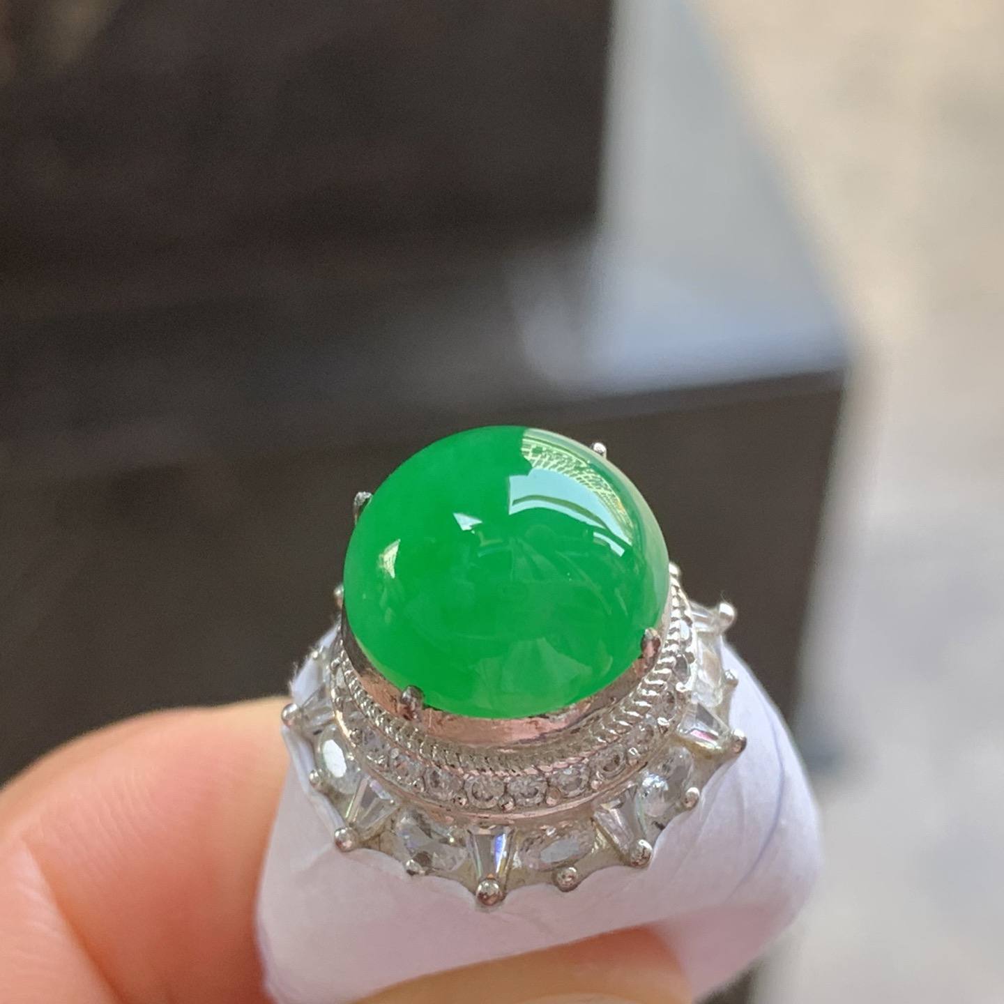 满色戒面 颜色正 水润 品相好 铜托