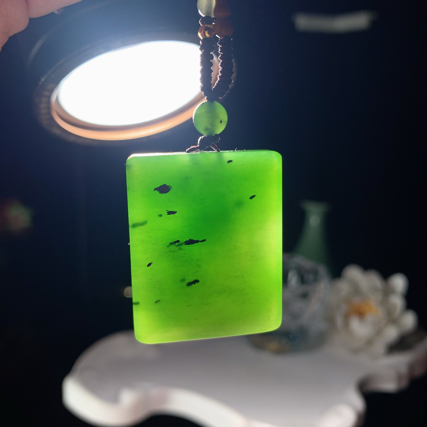 和田玉阳绿俄罗斯碧玉佛引福来挂件 尺寸34/27/10重24克 玉质细腻油润 底色纯净 脂粉好，品质好。lt260325