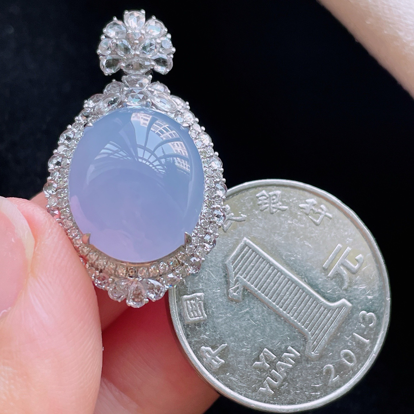 18K 紫罗兰·蛋面吊坠

整30.8-18.6-13.3
裸15.6-13.4-5.8