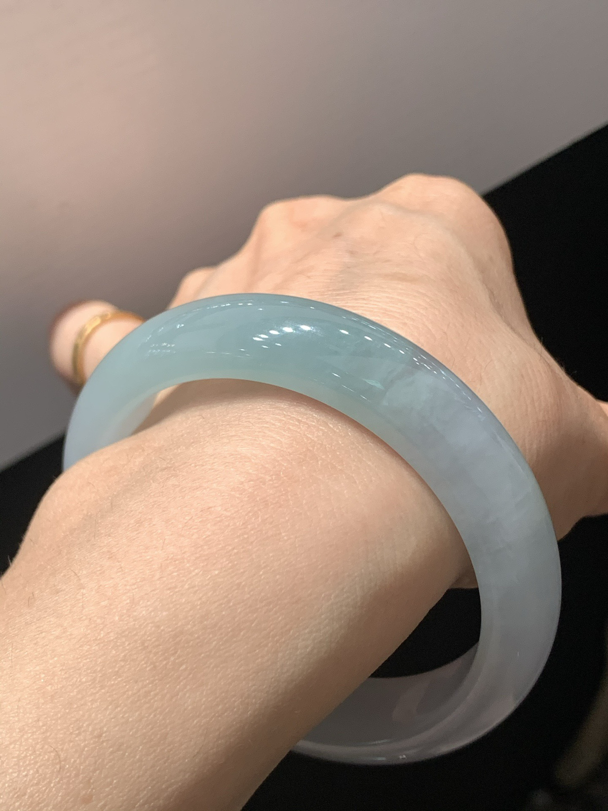 尺寸55.6/13.4/8.1，糯种手镯
水润清爽