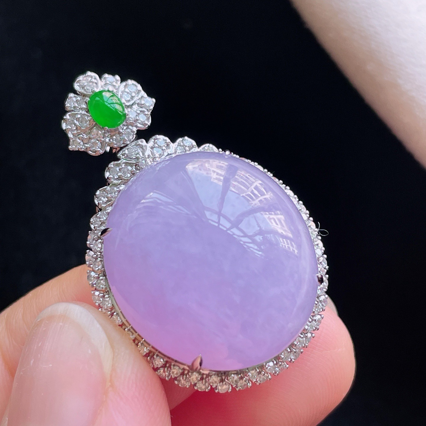 18K 紫罗兰·蛋面吊坠

整33.7-21.6-14.6
裸20.3-18.6-7.8