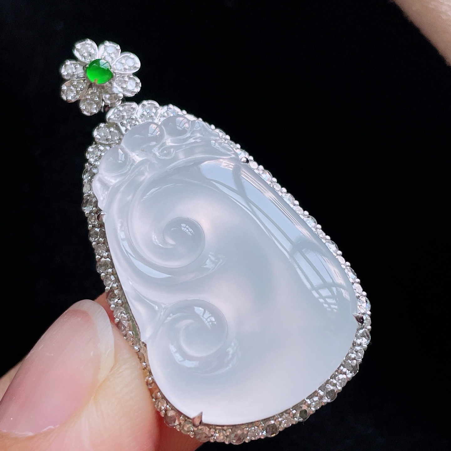 18K 冰种·如意

整40-21.2-8.6
裸27.9-18.8-3.6