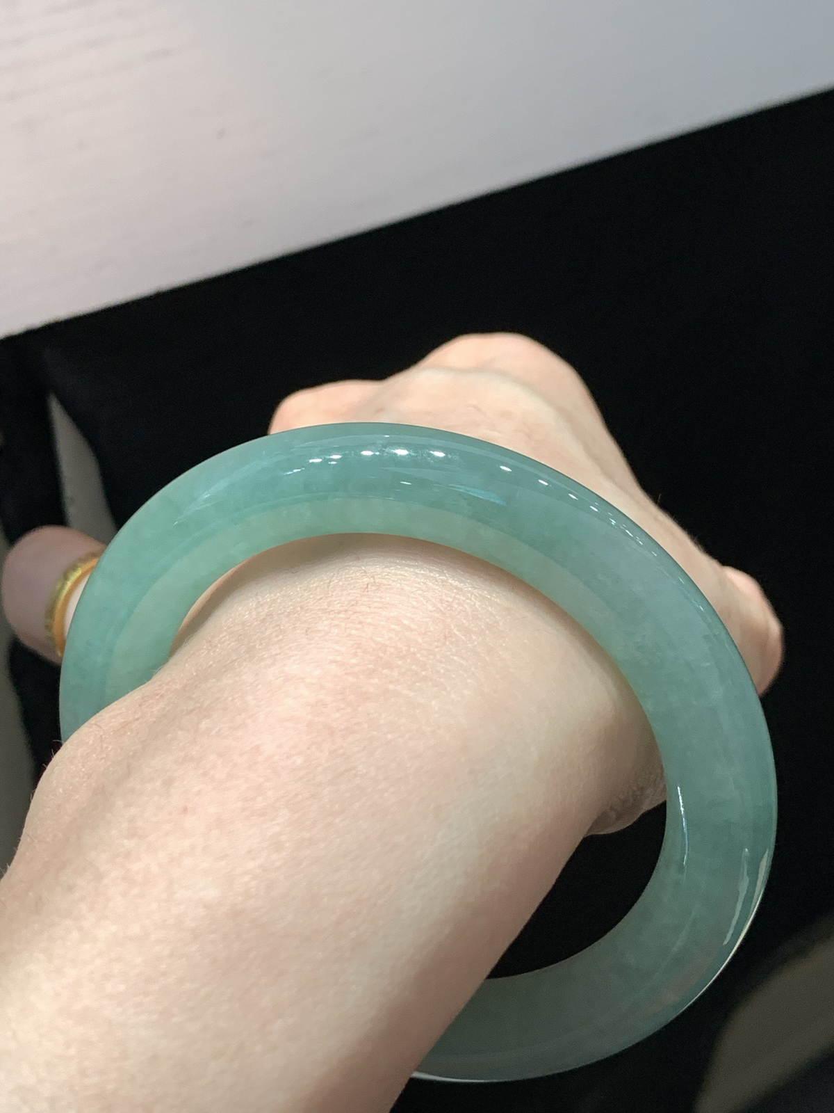 尺寸55.6/10.6/10.8，冰晴圆条手镯 
种好水足 清新甜美