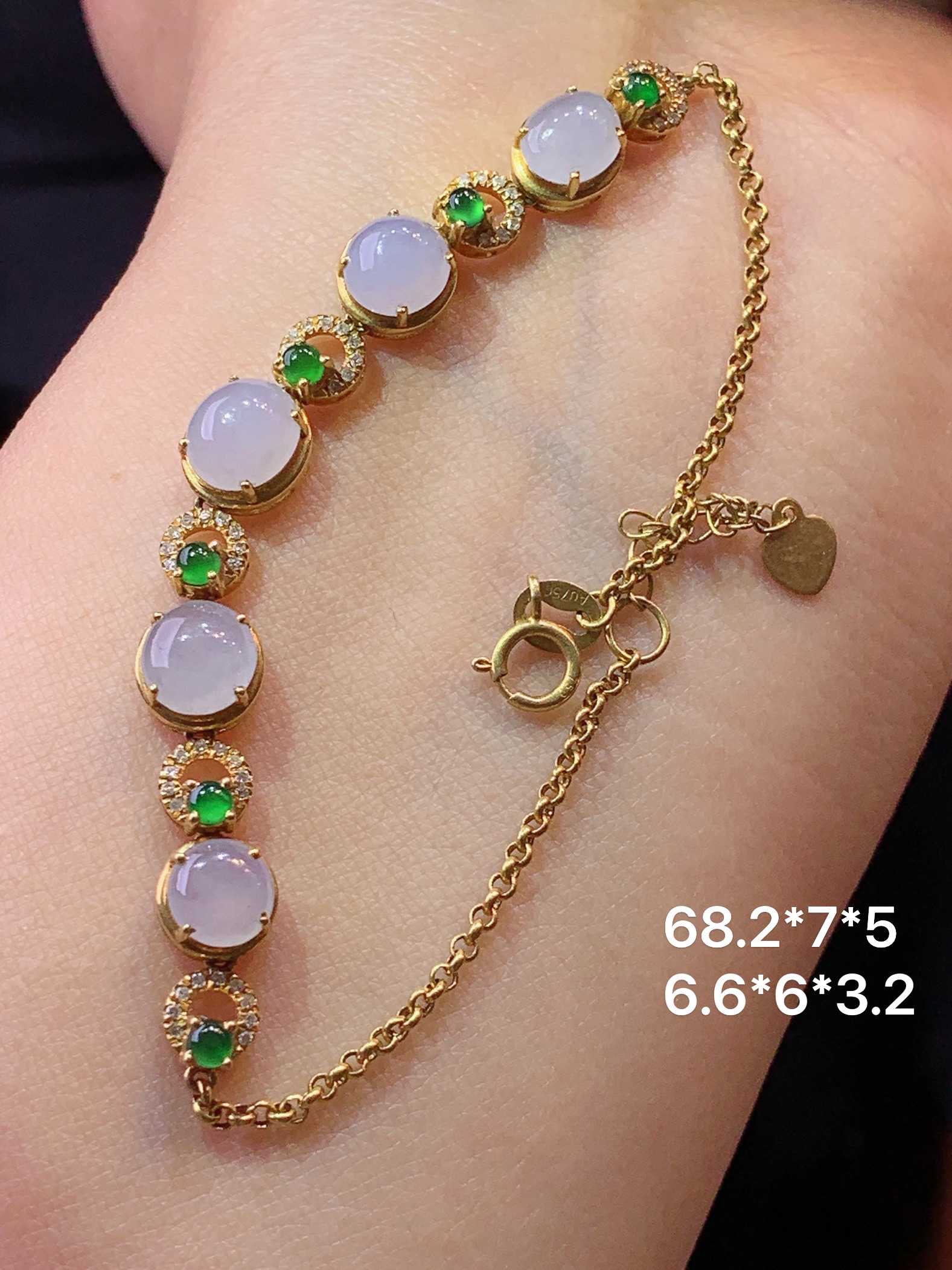 18k金钻镶嵌淡紫罗兰蛋面手链 玉质细腻 色泽艳丽清新 水润亮眼 整体尺寸68.2*7*5f3