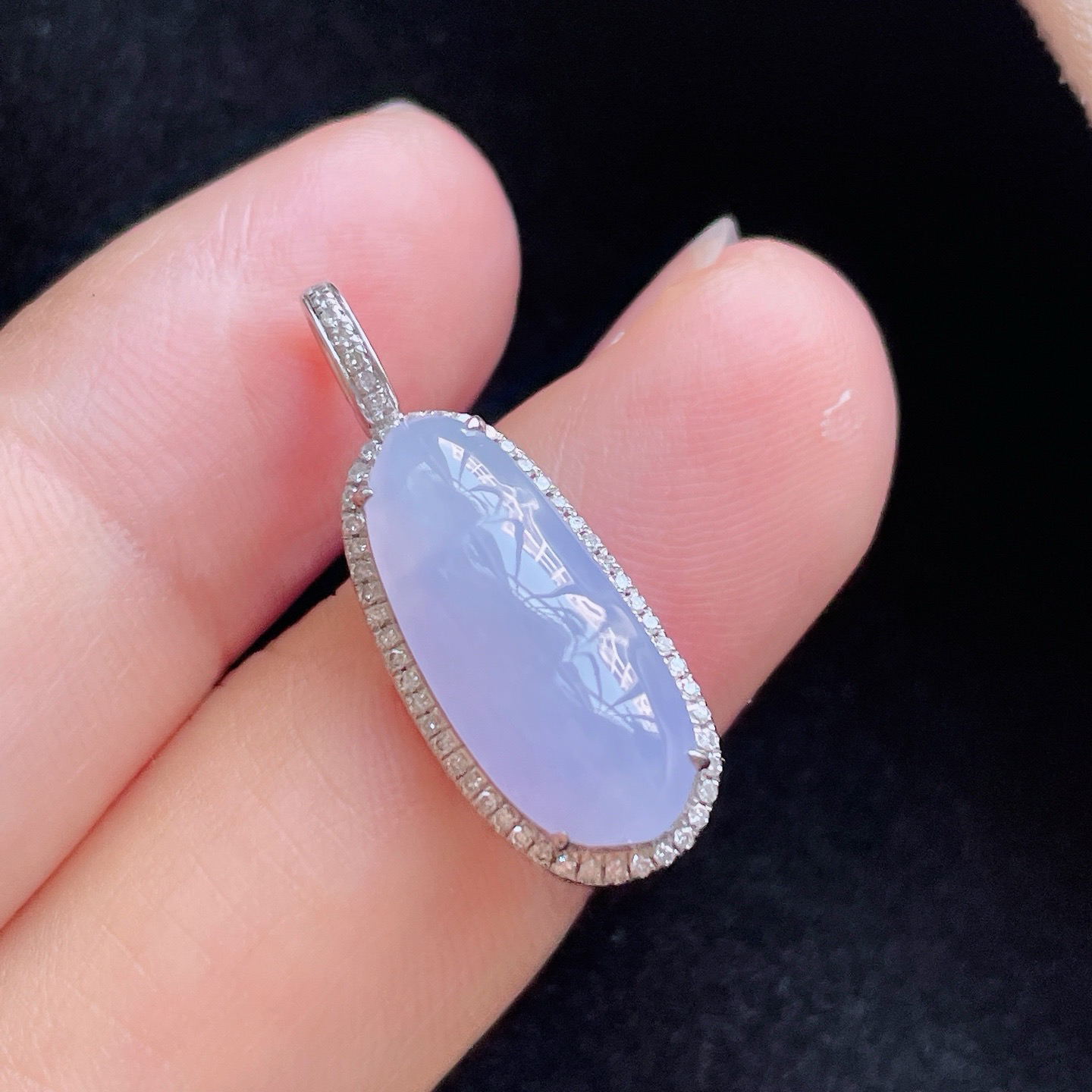 18K 紫罗兰·福豆

整24.8-9.3-6.7
裸16.8-7.3-3.3