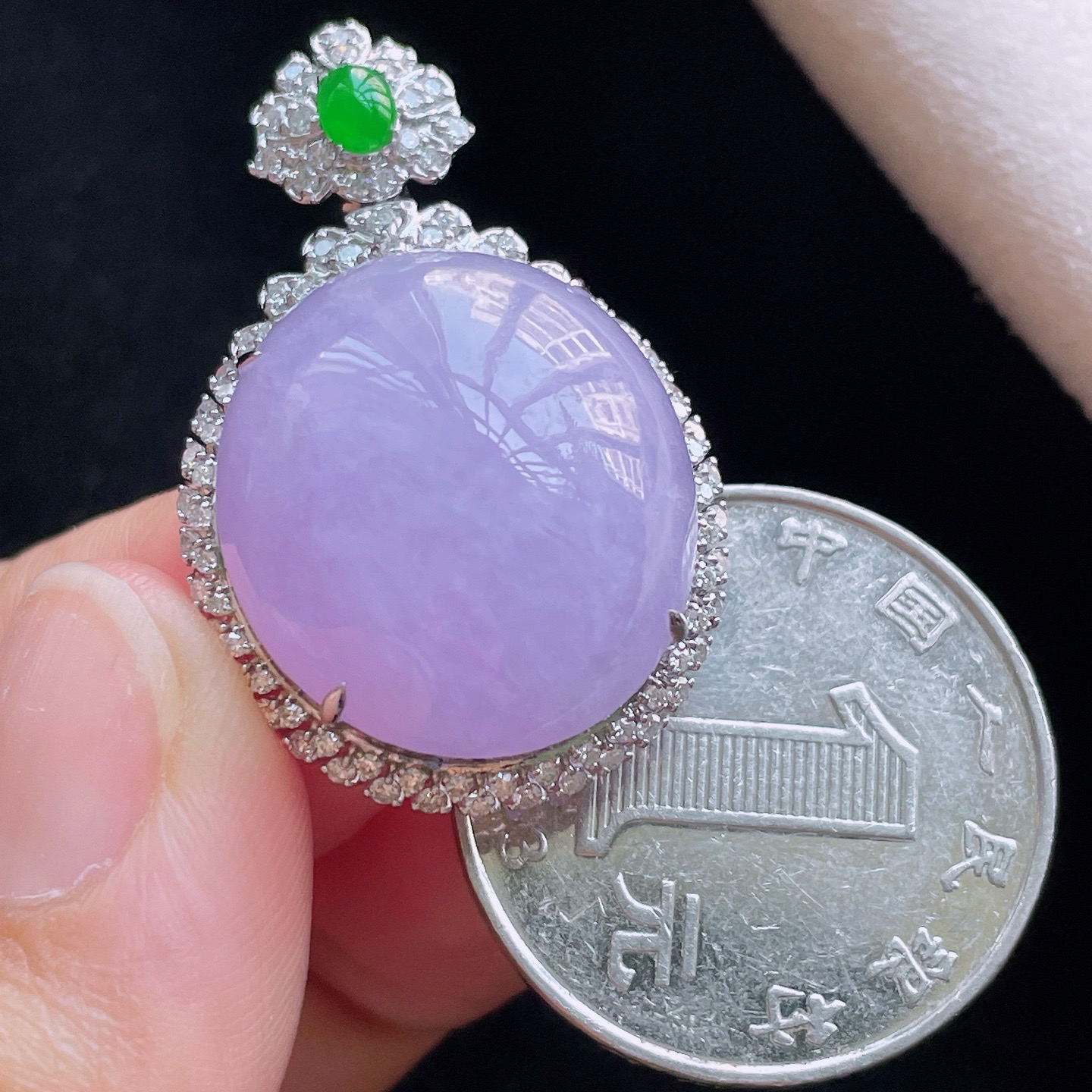 18K 紫罗兰·蛋面吊坠

整33.7-21.6-14.6
裸20.3-18.6-7.8