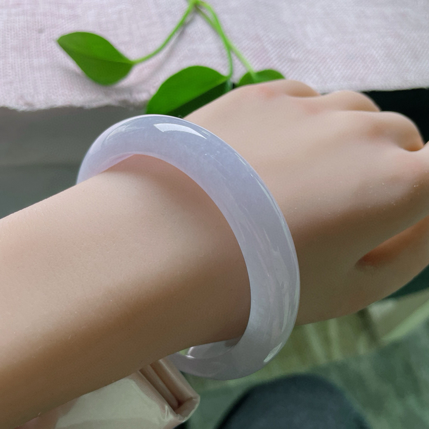 58.6/12.5/8.8紫罗兰正圈，水润细腻，梦幻甜美，优雅永不过时