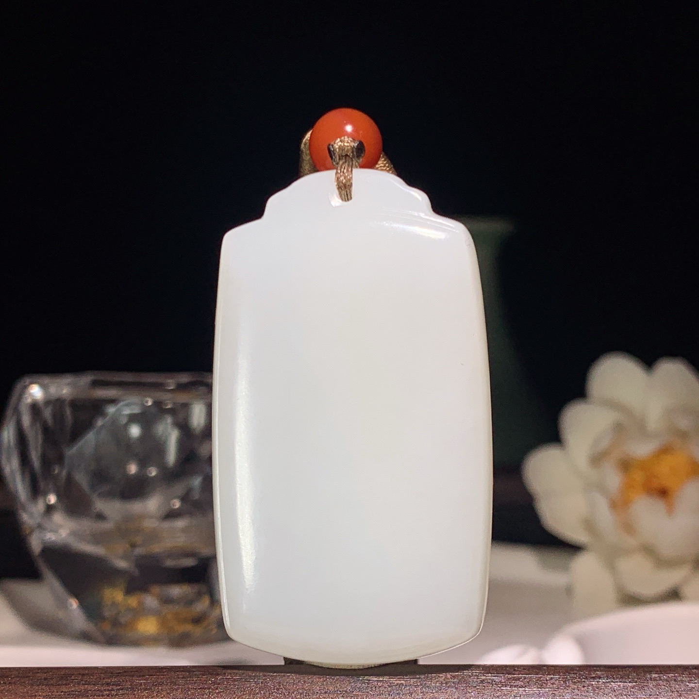 和田玉羊脂白玉平安无事牌牌子挂件 尺寸54/30/12重52.5克 玉质细腻油润 底色纯净 脂粉好，品质好。lt260325