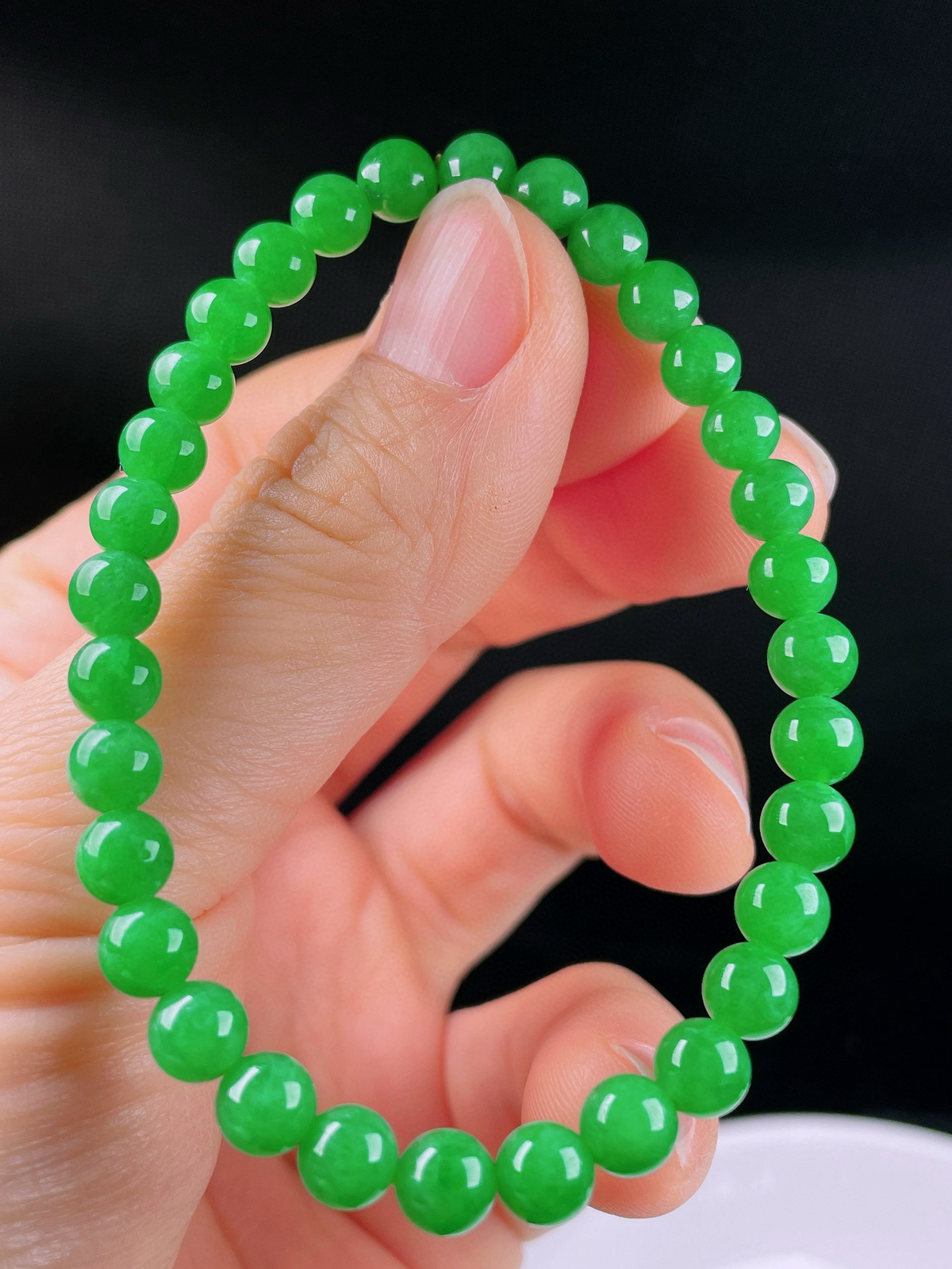 辣绿手串，老种起光，细底通透，尺寸：6.2mm