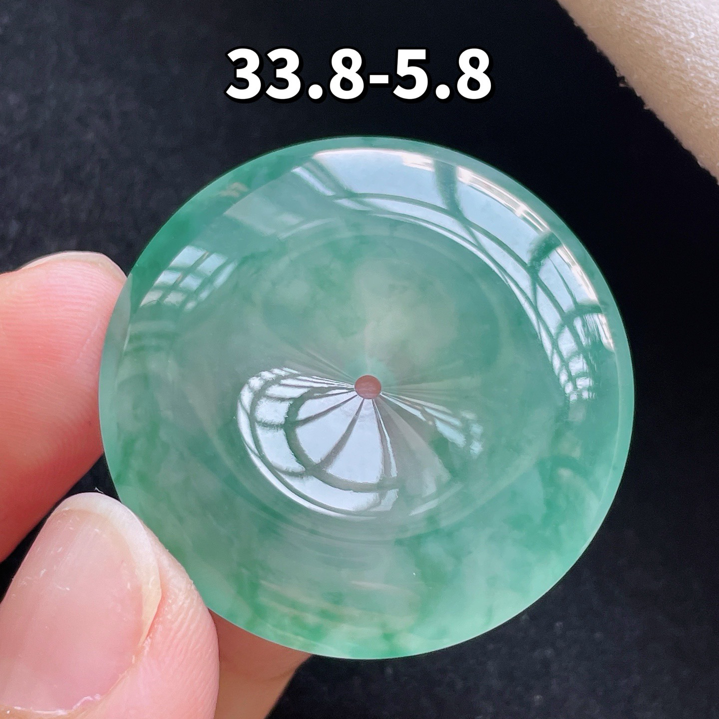 冰种飘花·平安扣

裸33.8-5.8