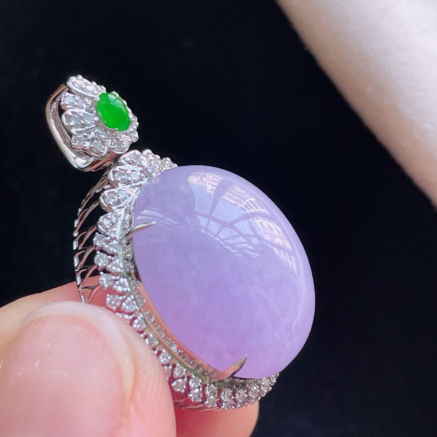 18K 紫罗兰·蛋面吊坠

整33.7-21.6-14.6
裸20.3-18.6-7.8