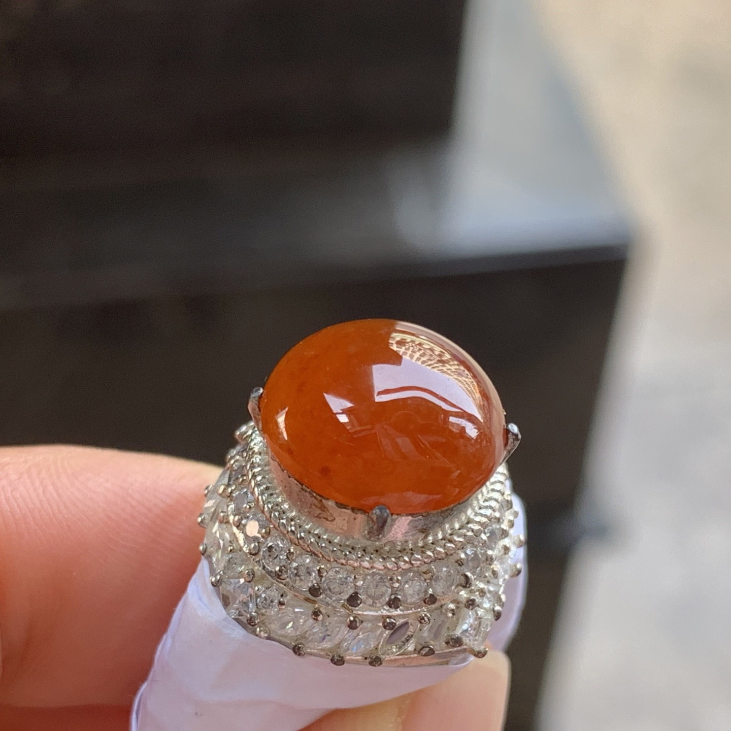 红翡戒面 颜色浓郁漂亮 铜托