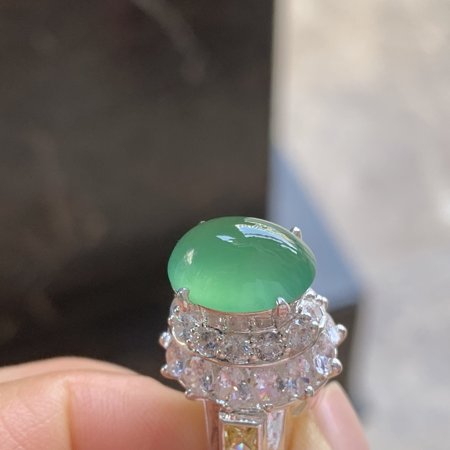 冰种晴绿戒面 水润清新 饱满 铜托