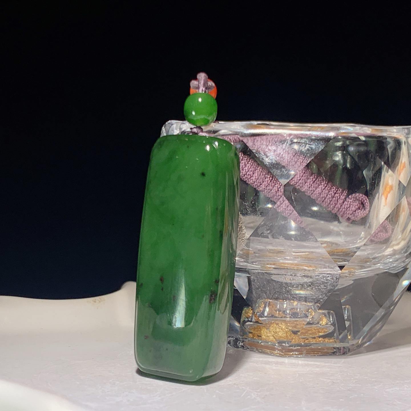 和田玉阳绿俄罗斯碧玉平安无事牌挂件 尺寸45/18/12重27.5克 玉质细腻油润 底色纯净 脂粉好，品质好。lt260325