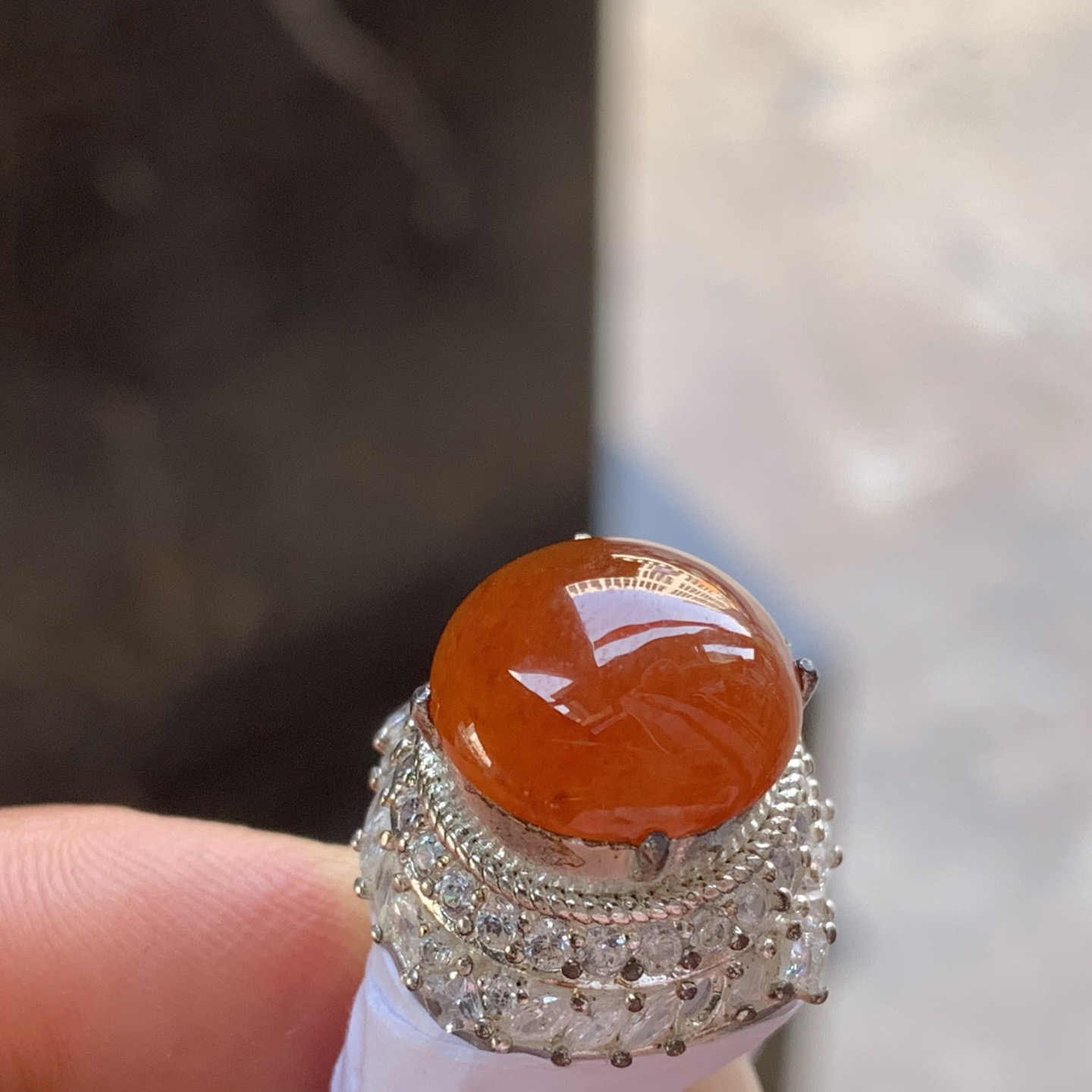 红翡戒面 颜色浓郁漂亮 铜托